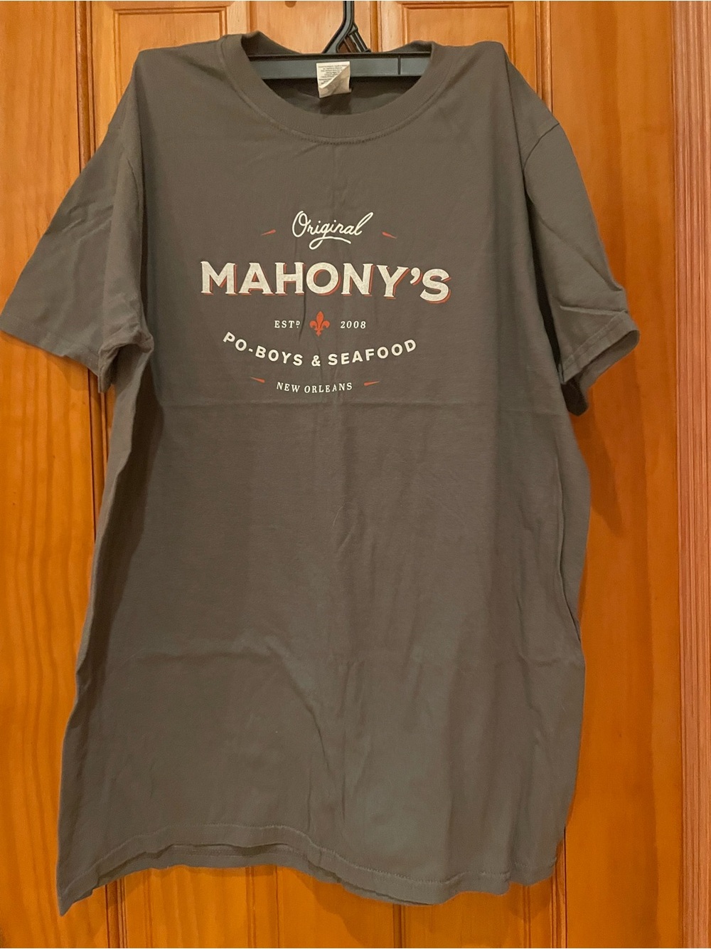 Gildan Gray Mahony's Logo Short Sleeve Tee
